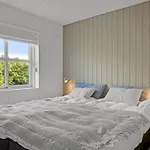 Alde - 150m From The Sea By Interhome